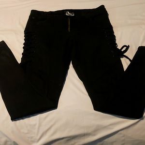 Killstar get laced jeans SIZE LARGE
